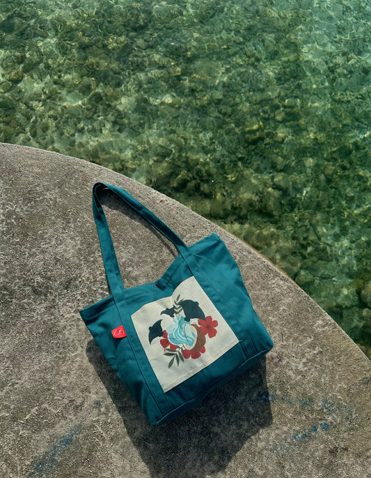 Eagle Ray Tote Bag