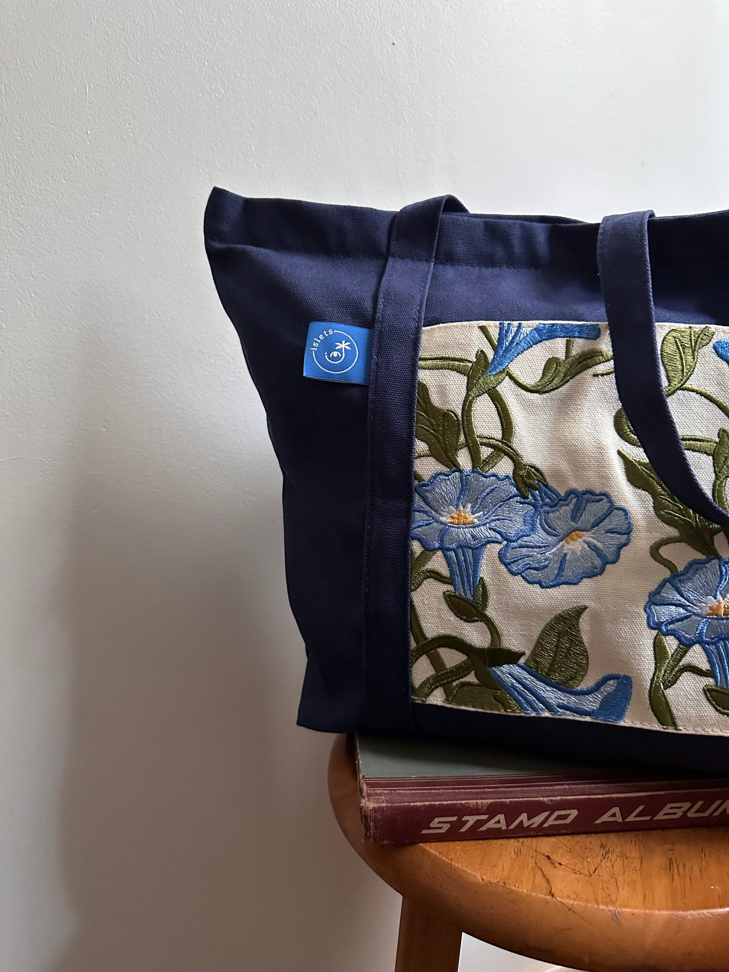 Thaalhafili Maa Tote Bag