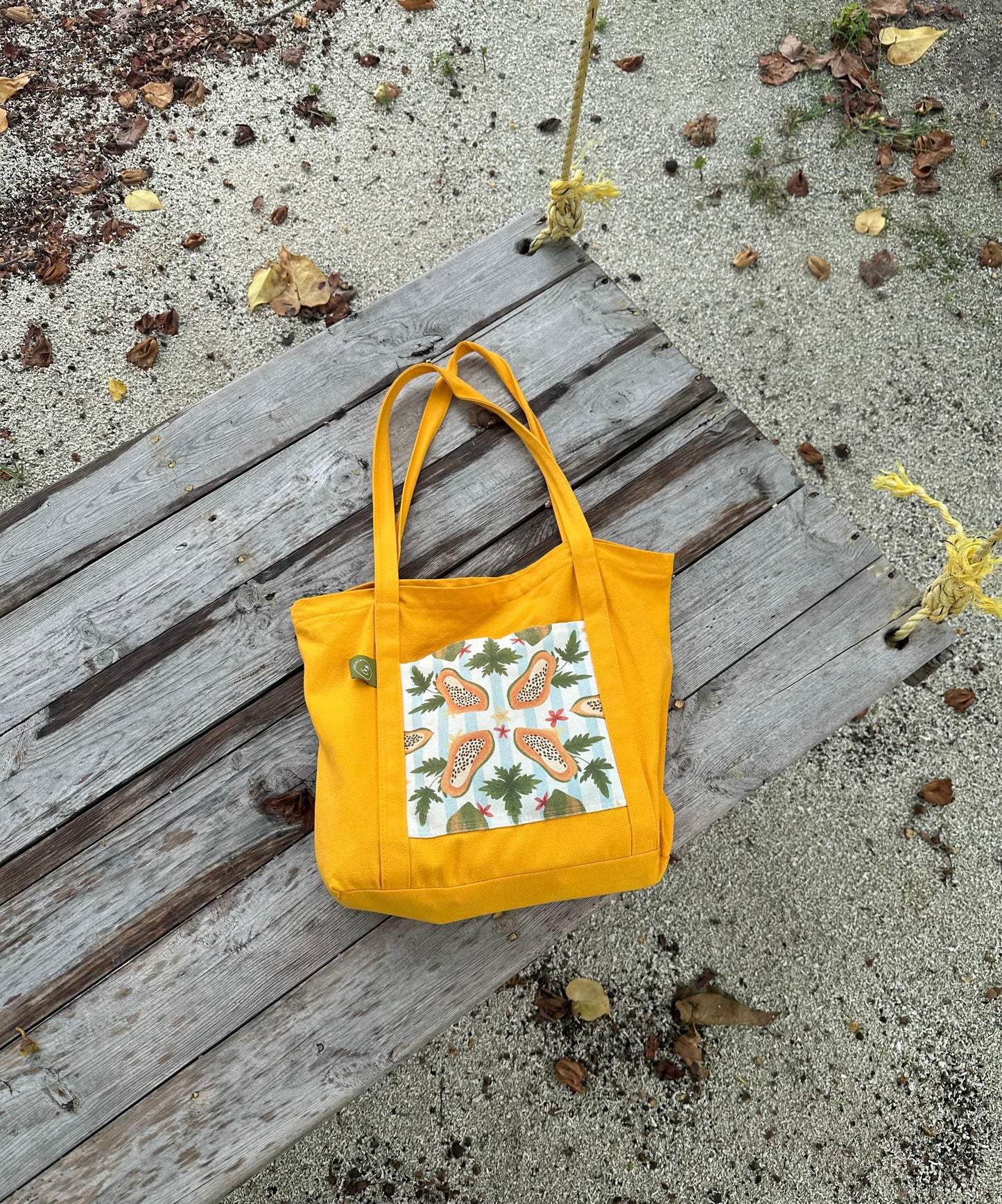 Falho ( Papaya ) Tote Bag